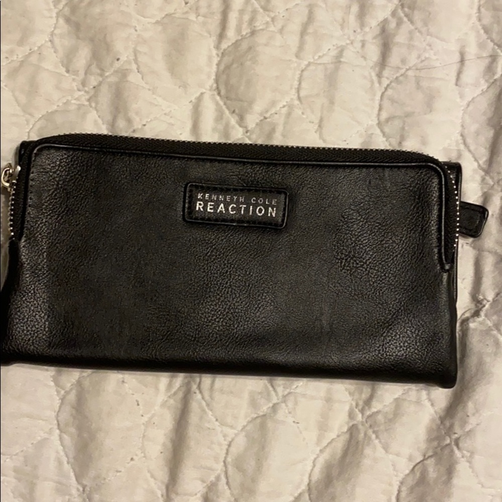 Kenneth Cole Woman’s Wallet, Black